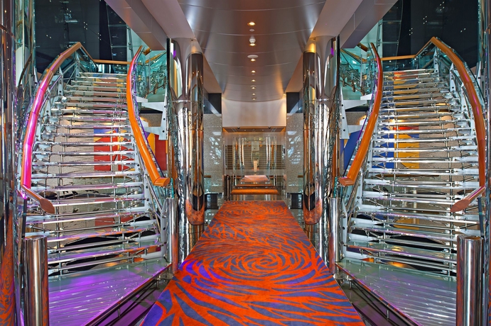 Imagen de los interiores del Hotel Golden Sands Creek. Foto 4