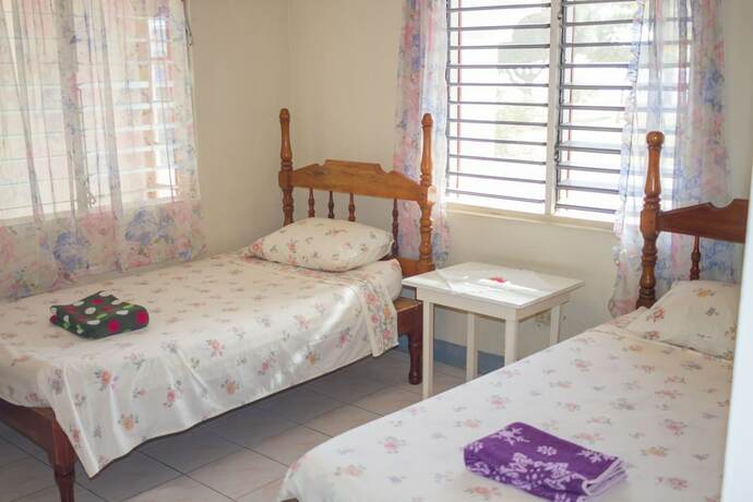 Imagen de la habitación del Hotel Golden Sands Guest House. Foto 12