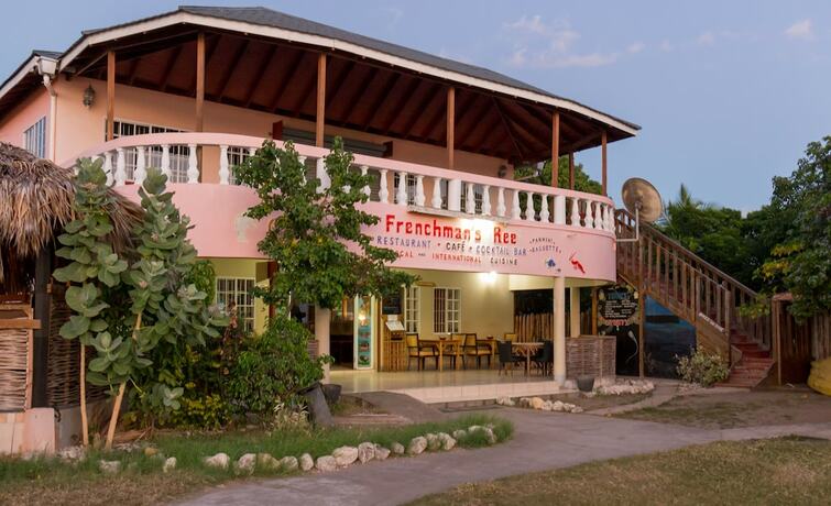 Imagen general del Hotel Golden Sands Guest House. Foto 7