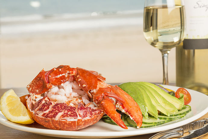 Imagen del bar/restaurante del Hotel Golden Sands, St Brelade. Foto 7