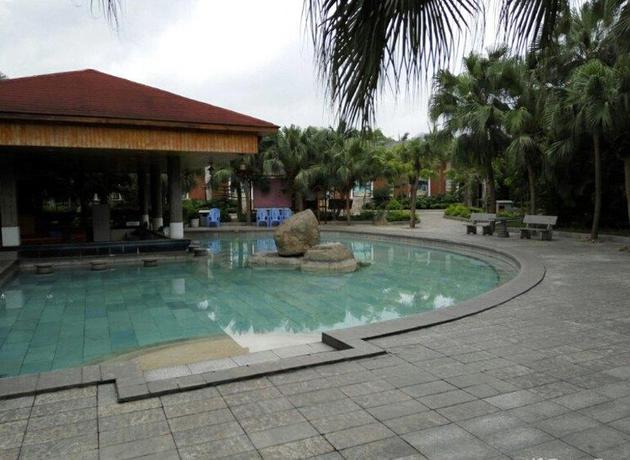 Imagen de la piscina del Hotel Golden Shuitai Hot Spring Resort. Foto 13
