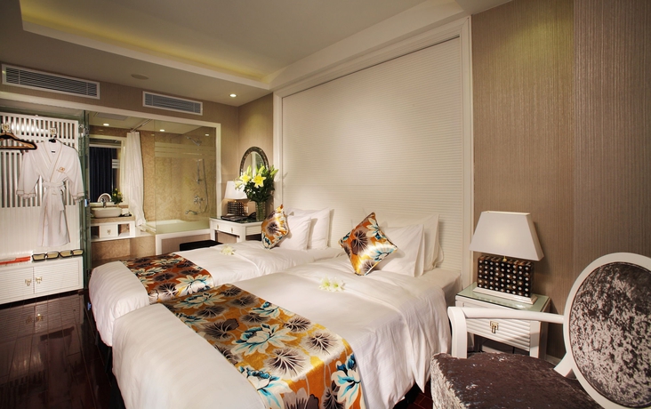 Imagen de la habitación del Hotel Golden Silk Boutique. Foto 6