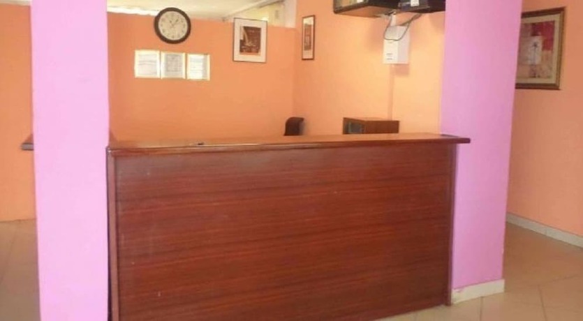 Imagen de los interiores del Hotel Golden Simcha. Foto 18