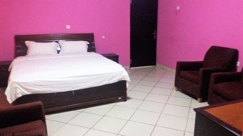 Imagen de la habitación del Hotel Golden Simcha. Foto 17