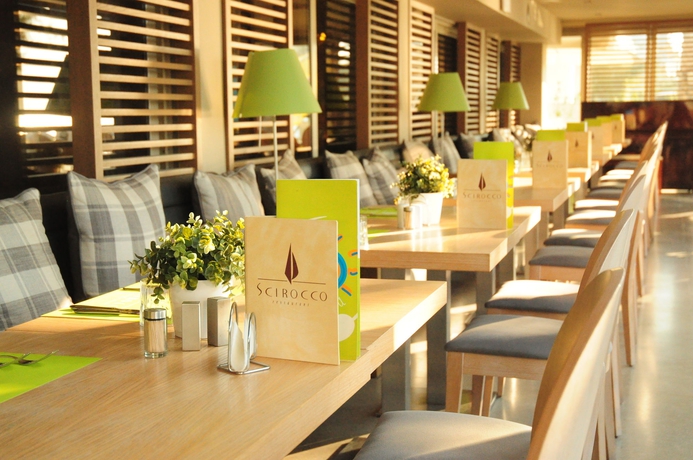 Imagen del bar/restaurante del Hotel Golden Star City Resort. Foto 5