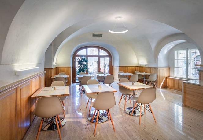 Imagen del bar/restaurante del Hotel Golden Star, Praga. Foto 5