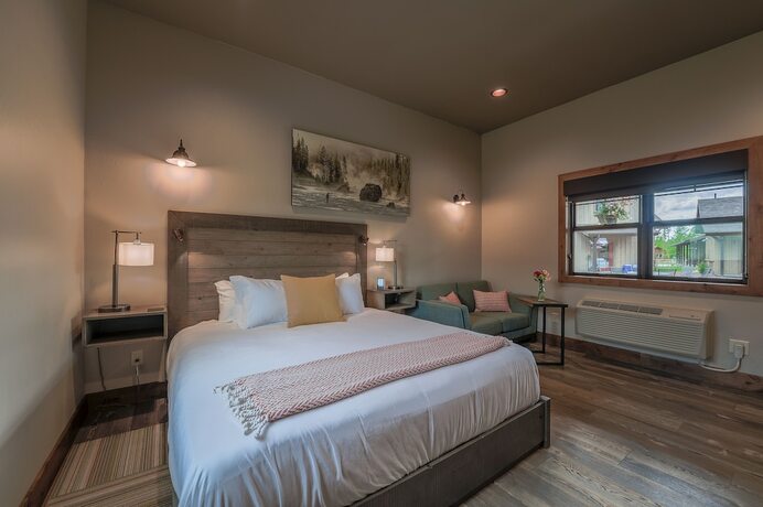 Imagen de la habitación del Hotel Golden Stone Inn. Foto 13