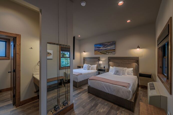 Imagen general del Hotel Golden Stone Inn. Foto 10