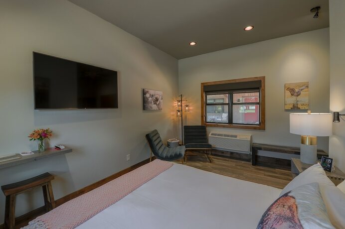 Imagen de la habitación del Hotel Golden Stone Inn. Foto 20
