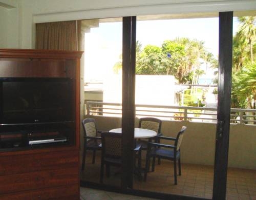 Imagen general del Hotel Golden Strand Ocean Villa Resort. Foto 7