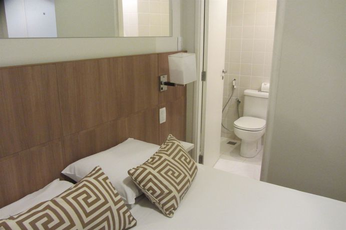 Imagen de los interiores del Hotel Golden Suite. Foto 14