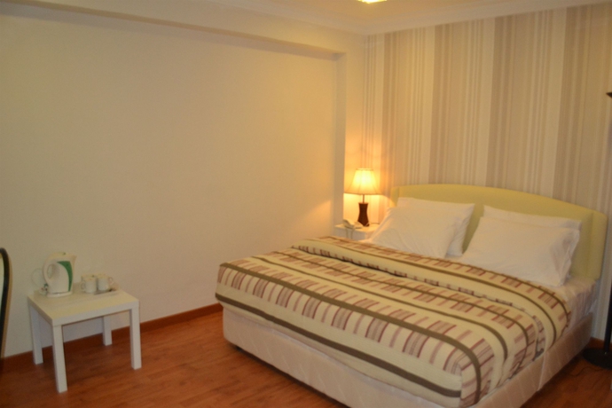 Imagen de la habitación del Hotel Golden Suites. Foto 5