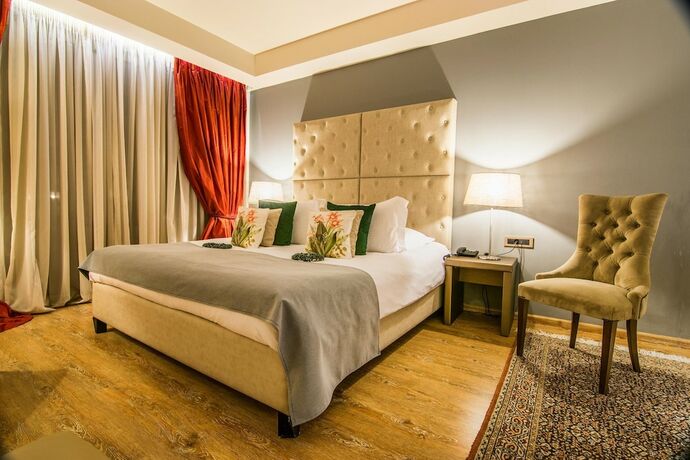 Imagen de la habitación del Hotel Golden Suites and Spa. Foto 20