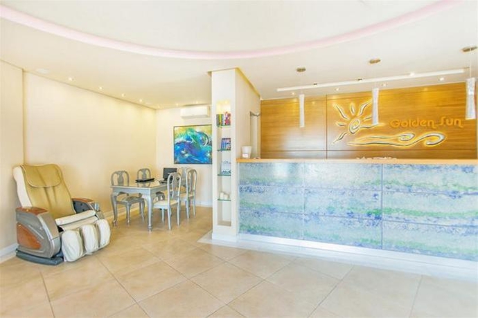 Imagen general del Hotel Golden Sun, Agios Prokopios. Foto 2