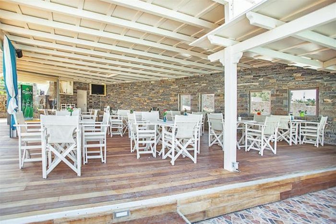 Imagen general del Hotel Golden Sun, Agios Prokopios. Foto 4