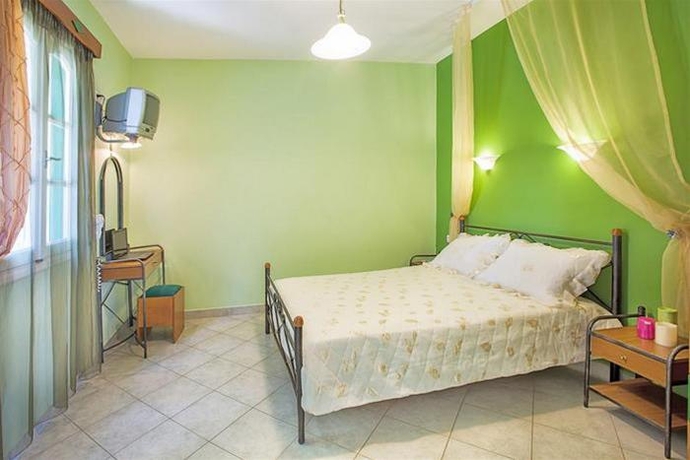 Imagen general del Hotel Golden Sun, Agios Prokopios. Foto 8