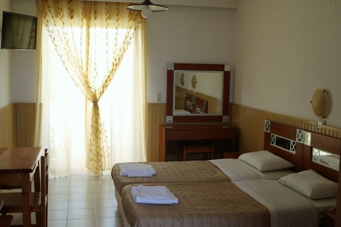 Imagen de la habitación del Hotel Golden Sun, Cos. Foto 19