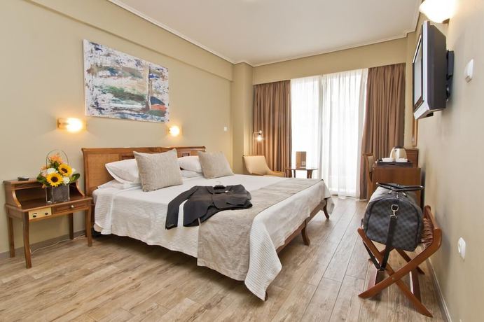 Imagen de la habitación del Hotel Golden Sun, Fenikounta. Foto 14