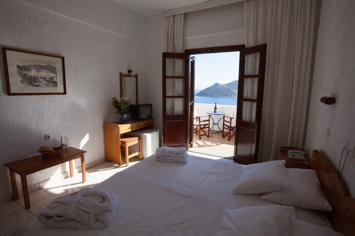 Imagen de la habitación del Hotel Golden Sun Patmos. Foto 14