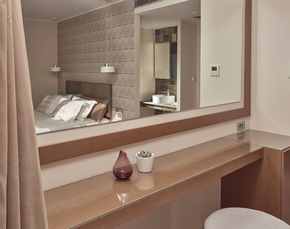Imagen general del Hotel Golden Sun Resort and Spa - Adults Only. Foto 2