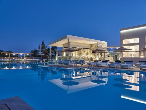 Imagen general del Hotel Golden Sun Resort and Spa - Adults Only. Foto 5