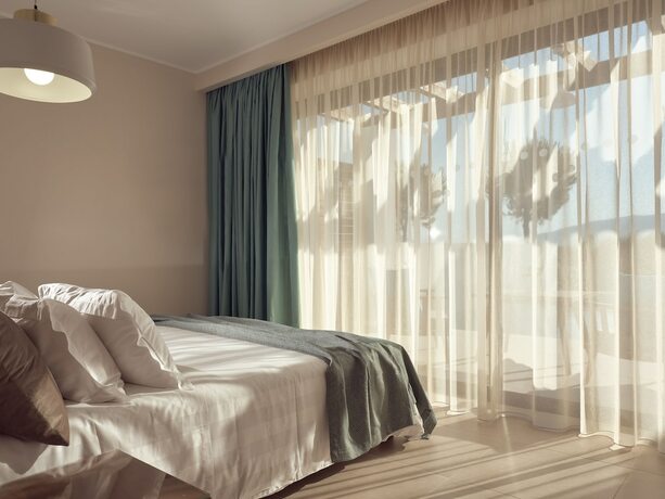 Imagen de la habitación del Hotel Golden Sun Resort and Spa - Adults Only. Foto 19