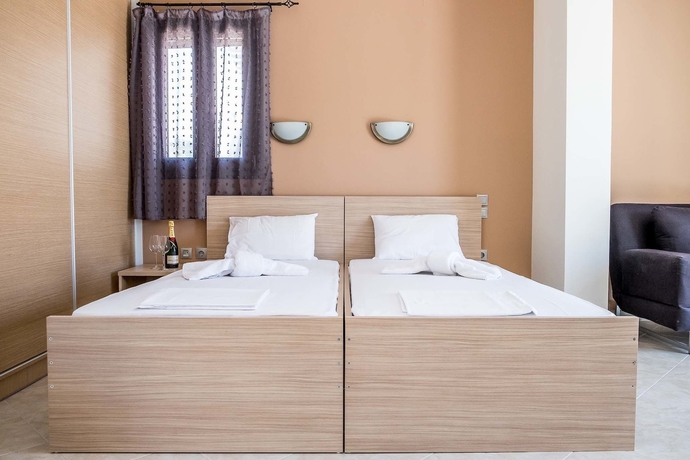 Imagen de la habitación del Hotel Golden Sun Villas. Foto 5