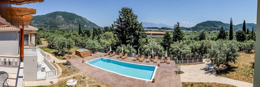 Imagen de los exteriores del Hotel Golden Sun Villas. Foto 17