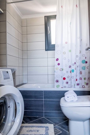 Imagen de la habitación del Hotel Golden Sun Villas. Foto 9