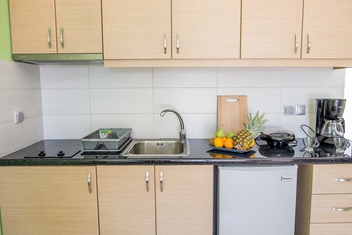 Imagen de la habitación del Hotel Golden Sun Villas. Foto 11