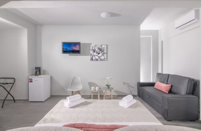 Imagen de la habitación del Hotel Golden Sunlight by Estia. Foto 9
