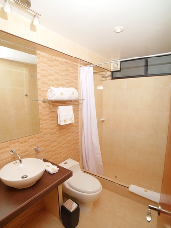 Imagen de la habitación del Hotel Golden Sunrise Machupicchu. Foto 17