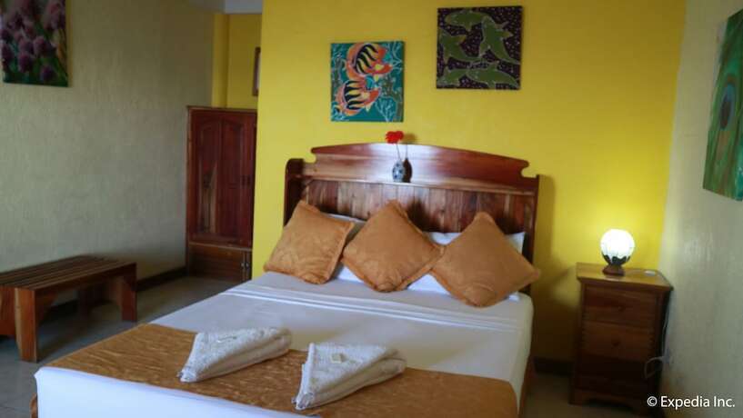 Imagen general del Hotel Golden Sunset Beach Club. Foto 2