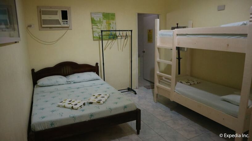 Imagen de la habitación del Hotel Golden Sunset Beach Club. Foto 14