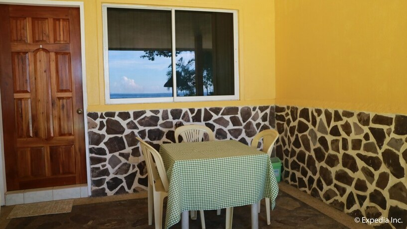 Imagen de la habitación del Hotel Golden Sunset Beach Club. Foto 15