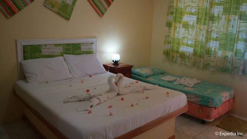 Imagen de la habitación del Hotel Golden Sunset Beach Club. Foto 19