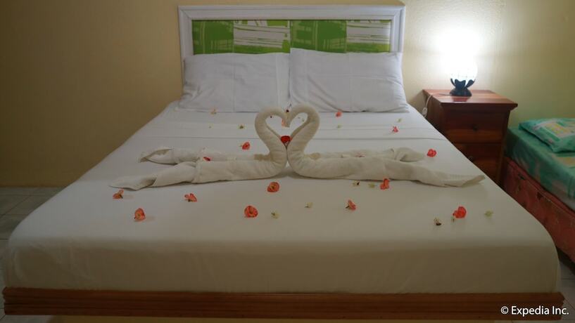 Imagen de la habitación del Hotel Golden Sunset Beach Club. Foto 24