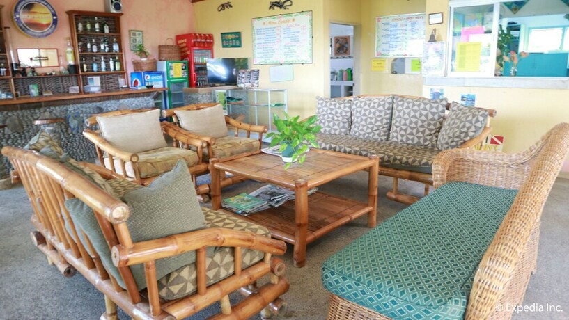 Imagen de los interiores del Hotel Golden Sunset Beach Club. Foto 30