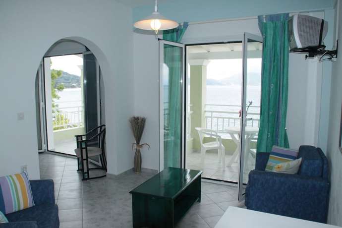 Imagen de la habitación del Hotel Golden Sunset. Foto 17