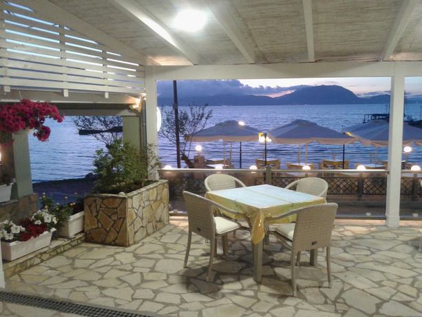 Imagen del bar/restaurante del Hotel Golden Sunset. Foto 11