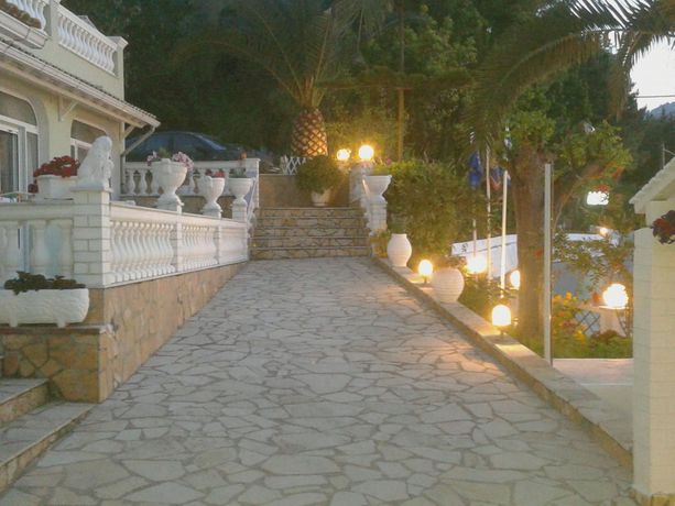 Imagen de los exteriores del Hotel Golden Sunset. Foto 19