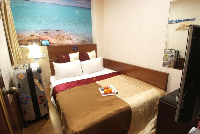 Imagen general del Hotel Golden Swallow. Foto 10