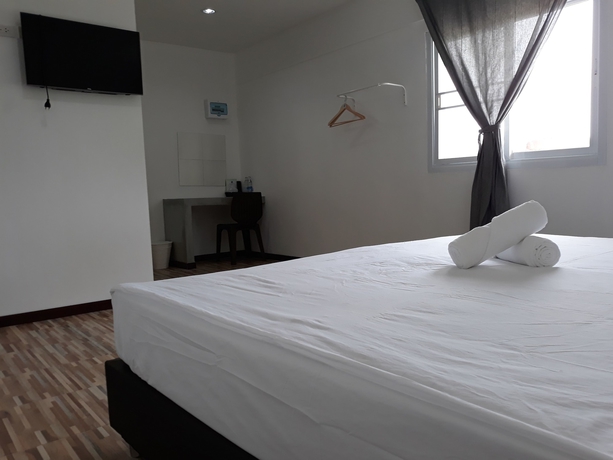 Imagen de la habitación del Hotel Golden Teak Ville. Foto 5