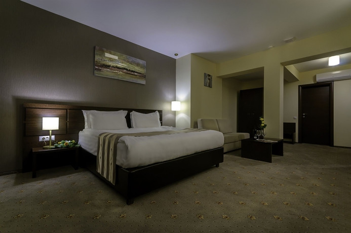 Imagen de la habitación del Hotel Golden Time. Foto 6