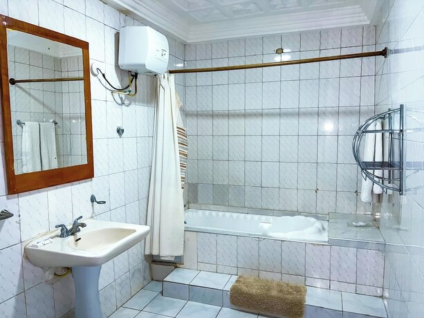 Imagen general del Hotel Golden Touch Executive. Foto 3