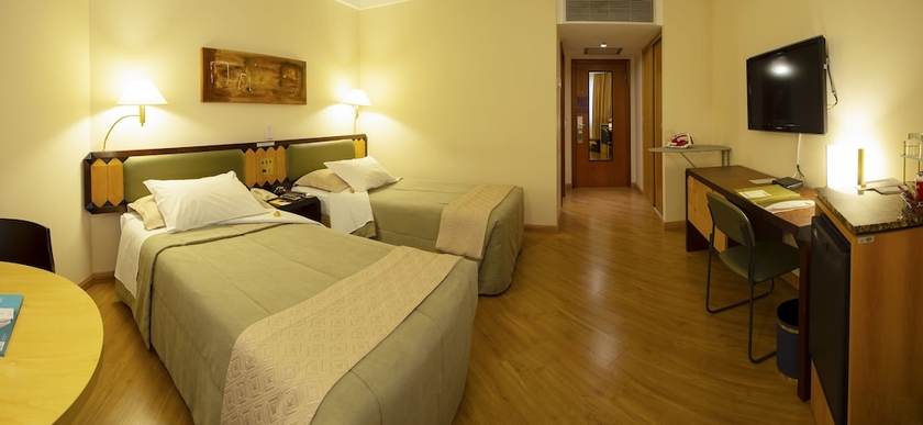 Imagen de la habitación del Hotel Golden Tower Pinheiros By Fênix Hotéis. Foto 10