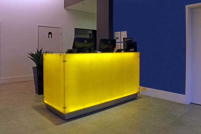 Imagen de los interiores del Hotel Golden Tower Shopping by F&ecirc;nix Hot&eacute;is. Foto 17