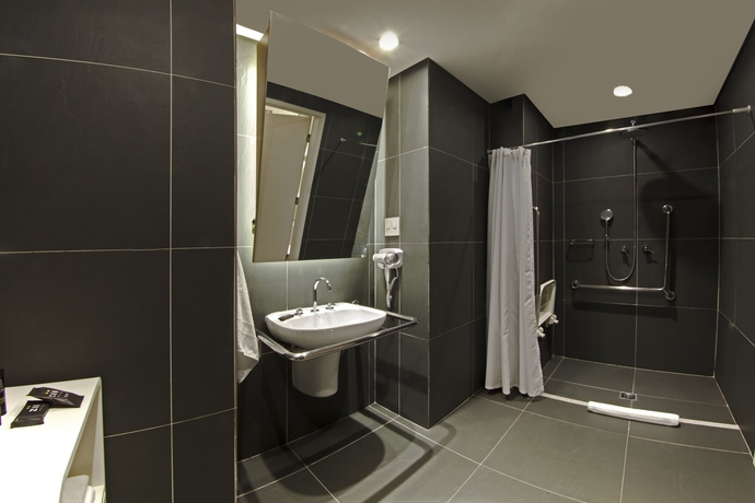 Imagen de la habitación del Hotel Golden Tower Shopping by F&ecirc;nix Hot&eacute;is. Foto 14