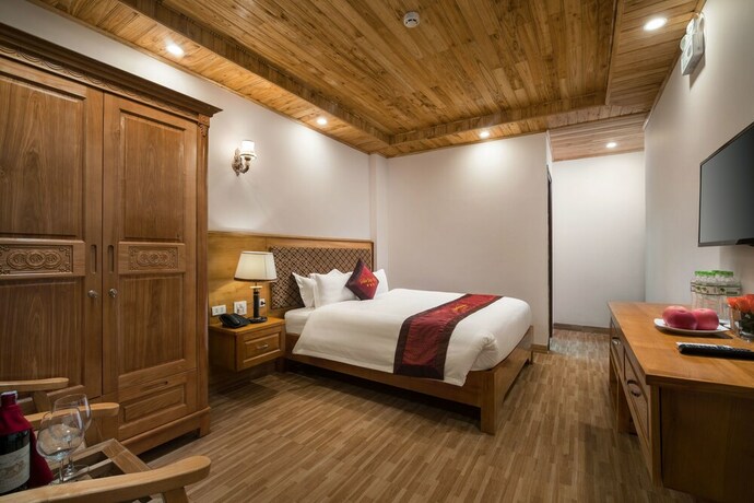 Imagen de la habitación del Hotel Golden Town. Foto 14