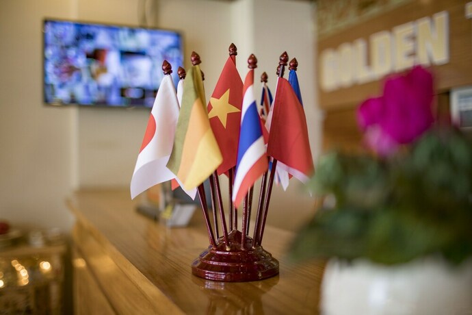 Imagen de los interiores del Hotel Golden Town. Foto 29